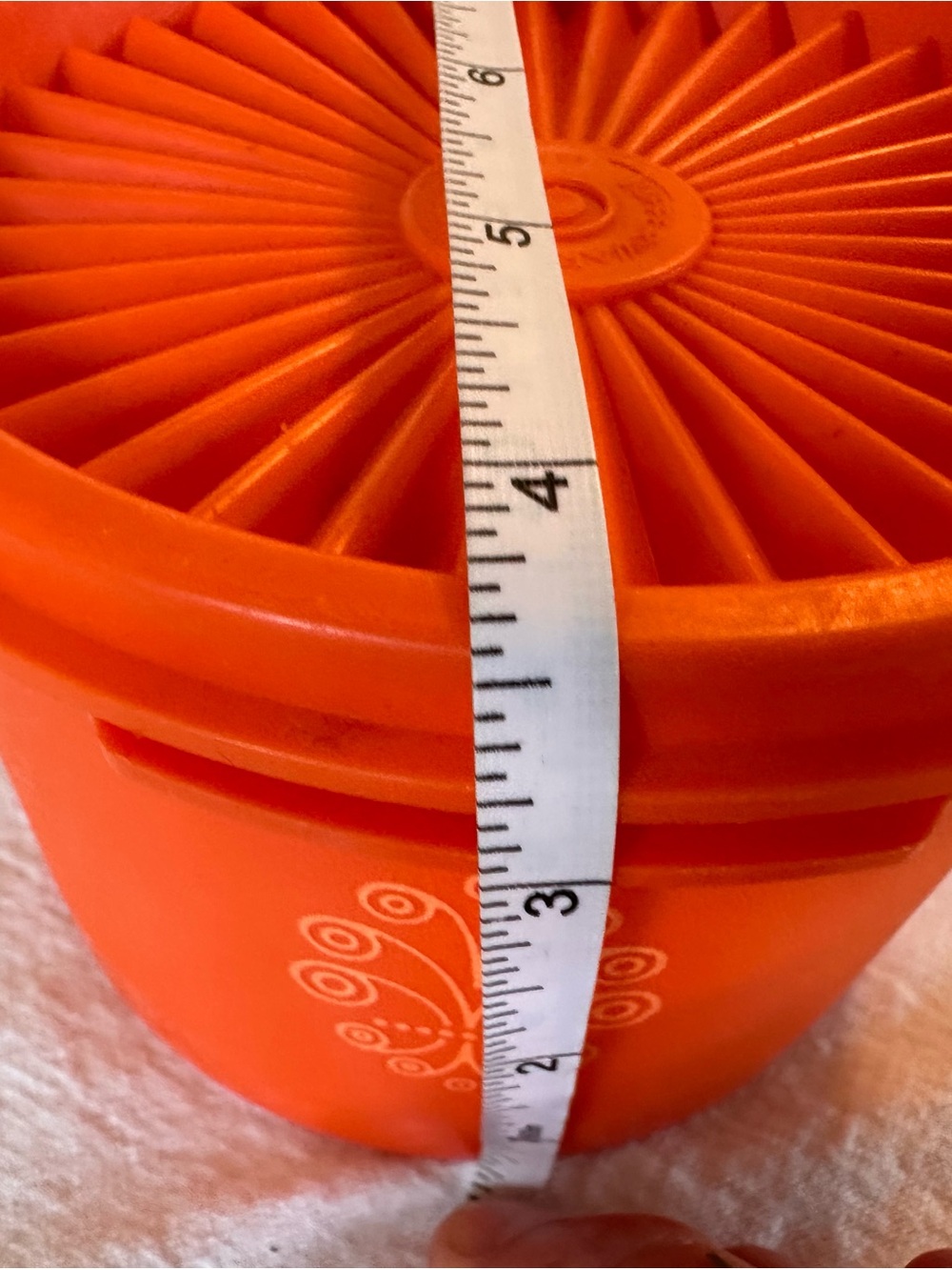 ⭐️ Vintage 5” Tupperware Orange Container and Lid EUC - Picture 7 of 7